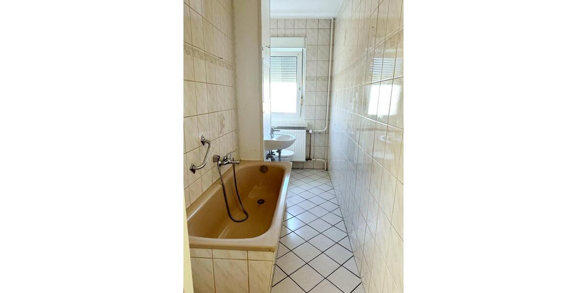 Erdgeschoßwohnung Borna - 2 Zimmer, 47 m&sup2;, 215&euro; | Angebot:25327313