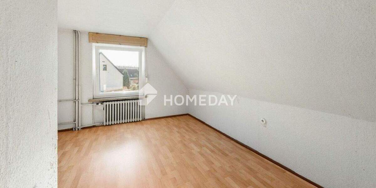 Einfamilienhaus Schkeuditz Wolteritz - 8 Zimmer, 150 m&sup2;, 260.000&euro; | Angebot:25775243