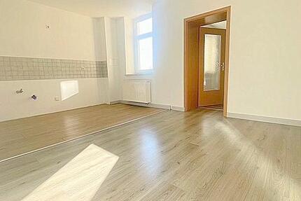 4 Raum Wohnung*Tageslichtbad mit Dusche & Eckbadewanne* Gartennutzung*Stellplatz mgl.* 4 zimmer