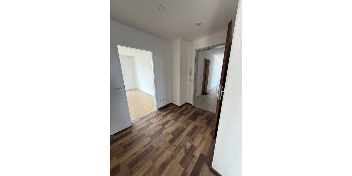 Zimmer Kabelsketal Großkugel - 3 Zimmer, 65 m&sup2;, 488&euro; | Angebot:26472307