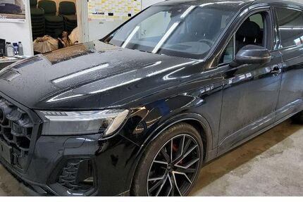 Audi Q7 21.510 km 81.980 &euro; Borna 04552