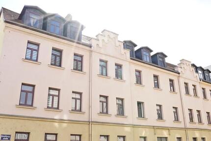 Großzügige 3-Raum-Dachgeschosswohnung mit Balkon und Stellplatz 3 zimmer
