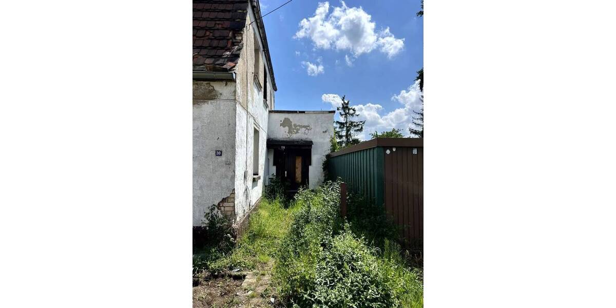 Einfamilienhaus Kabelsketal Dieskau - 4 Zimmer, 135 m&sup2;, 110.000&euro; | Angebot:25668008