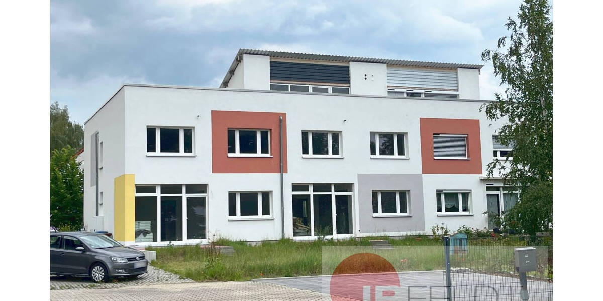 Reihenendhaus Hohenmölsen - 5 Zimmer, 162 m&sup2;, 249.000&euro; | Angebot:25741061