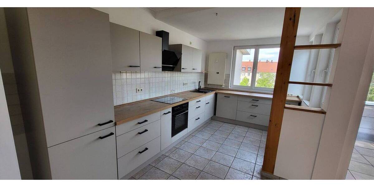 Etagenwohnung Leipzig Sellerhausen-Stünz - 3 Zimmer, 115 m&sup2;, 1.275&euro; | Angebot:26451655