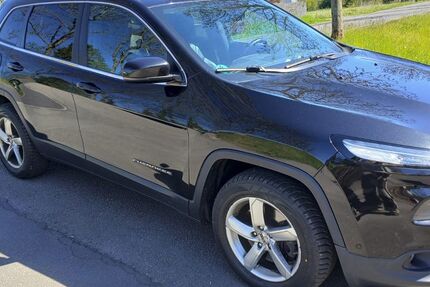 Jeep Cherokee 100.081 km 12.300 &euro; Markkleeberg 04416