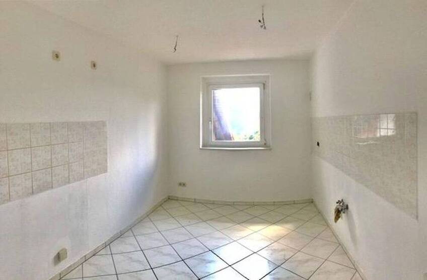 3 Raum WE in guter Lage, mit Garten, Tageslichtbad, Parkplatz, 5 Min zur S-Bahn, 25 Min nach LE