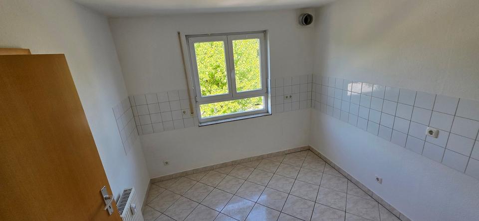 Etagenwohnung Schkeuditz - 3 Zimmer, 83 m&sup2;, 200.000&euro; | Angebot:27270870