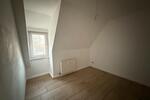 Dachgeschoßwohnung Groitzsch - 2 Zimmer, 45 m&sup2;, 327&euro; | Angebot:25418646