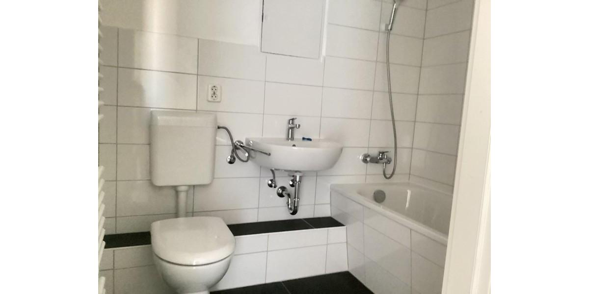 Etagenwohnung Leipzig Lausen-Grünau - 2 Zimmer, 56 m&sup2;, 465&euro; | Angebot:25976334