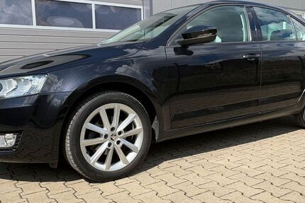 Skoda Octavia 121.300 km 10.980 &euro; Leipzig 04179