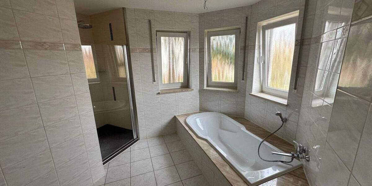 Mehrfamilienhaus, Wohnhaus Hohenmölsen - 1 Zimmer, 589.000&euro; | Angebot:25680440