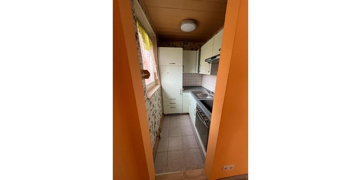Etagenwohnung Hohenmölsen - 2 Zimmer, 36 m&sup2;, 30.000&euro; | Angebot:26766013