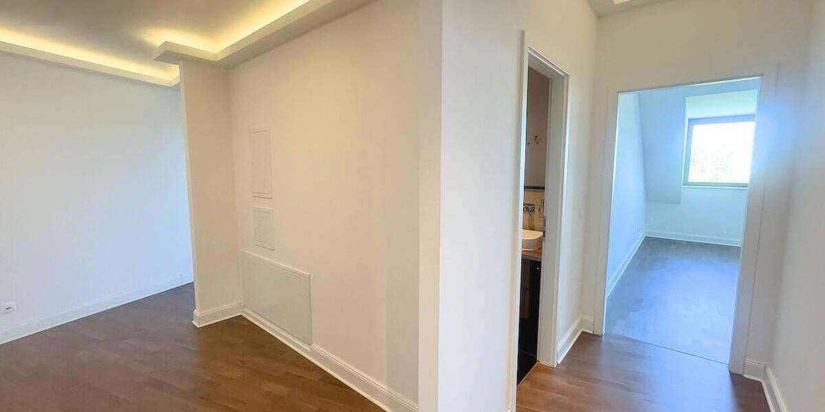 Etagenwohnung Leipzig Neustadt-Neuschönefeld - 4 Zimmer, 173 m&sup2;, 1.750&euro; | Angebot:26695803