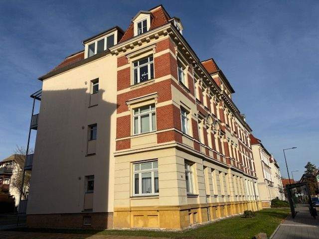 Etagenwohnung Markkleeberg Markkleeberg-Mitte - 2 Zimmer, 65 m&sup2;, 220.000&euro; | Angebot:25698237