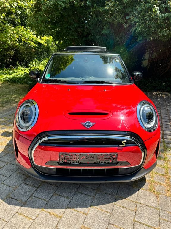 Cooper SE