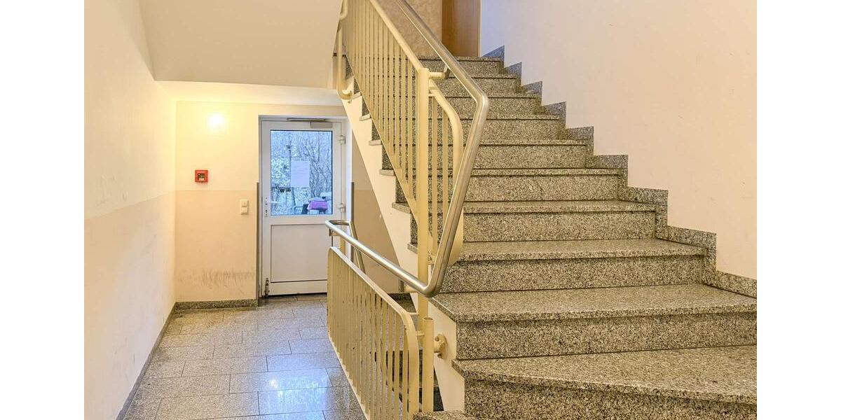 Dachgeschoßwohnung Leipzig Mitte - 2 Zimmer, 64 m&sup2;, 703&euro; | Angebot:24429754
