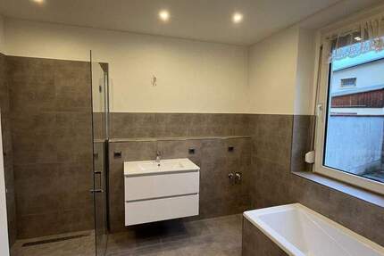 Haus Schkeuditz Radefeld - 4 Zimmer, 80 m&sup2;, 315.000&euro; | Angebot:25740203