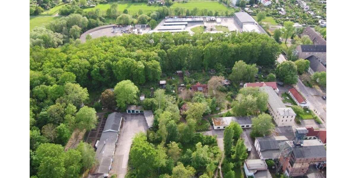 Ca. 35.270 m² gr. Gewerbegrundstück mit Lagerhallen, Gewächshaus, Wohnhäuser, Bürogebäude, Garagen, SP, Freilagerfläche u.v.m. - ca. 60 % vermietet zimmer