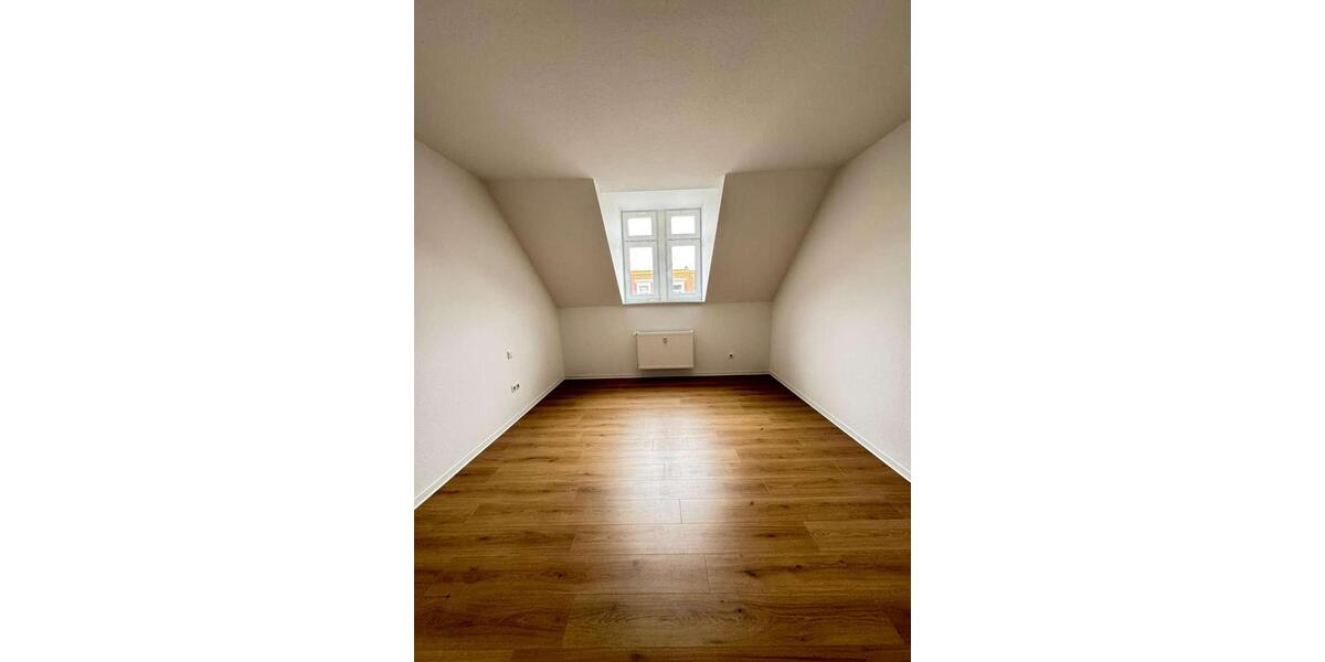 Dachgeschoßwohnung Leipzig Ost - 2 Zimmer, 70 m&sup2;, 849&euro; | Angebot:25146172