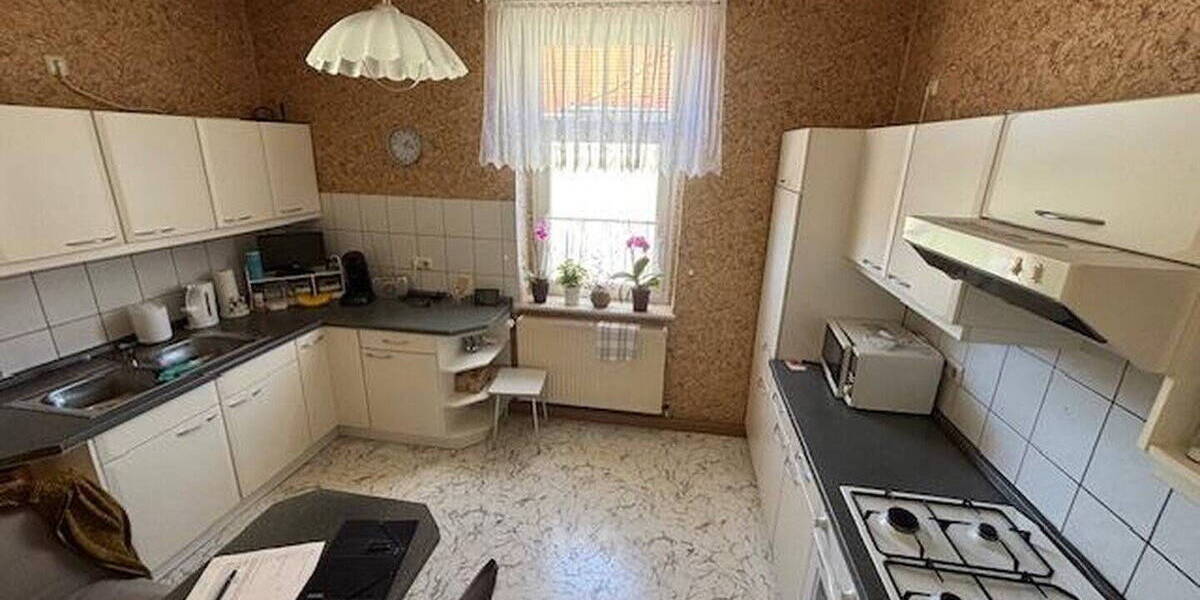 Mehrfamilienhaus, Wohnhaus Böhlen - 9 Zimmer, 189 m&sup2;, 379.000&euro; | Angebot:26169729
