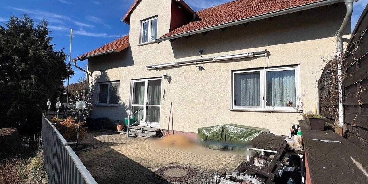 Mehrfamilienhaus, Wohnhaus Hohenmölsen - 8 Zimmer, 211 m&sup2;, 365.000&euro; | Angebot:25897935