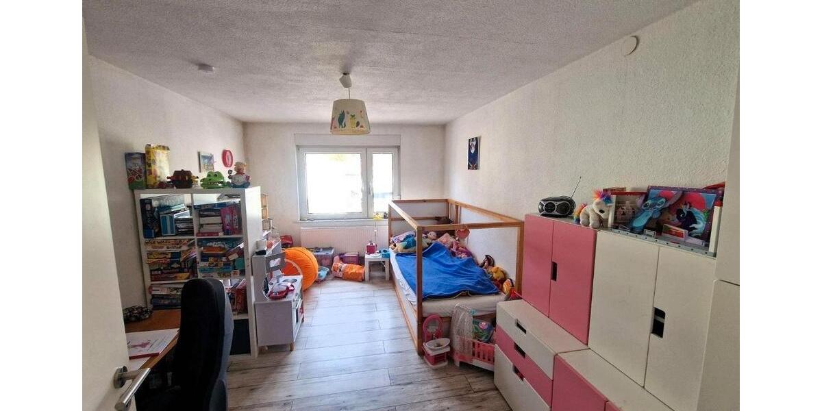 Einfamilienhaus Hohenmölsen - 5 Zimmer, 120 m&sup2;, 180.000&euro; | Angebot:26391263