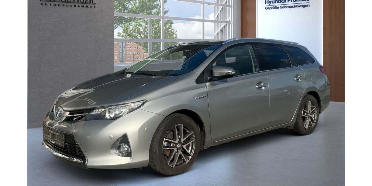 Toyota Auris 127.000 km 11.990 &euro; Eilenburg 04838