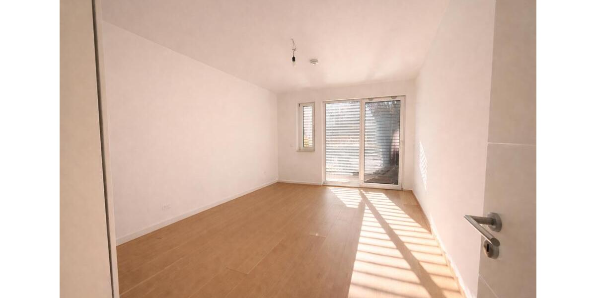 Erdgeschoßwohnung Leipzig Mitte - 4 Zimmer, 125 m&sup2;, 1.690&euro; | Angebot:25418312