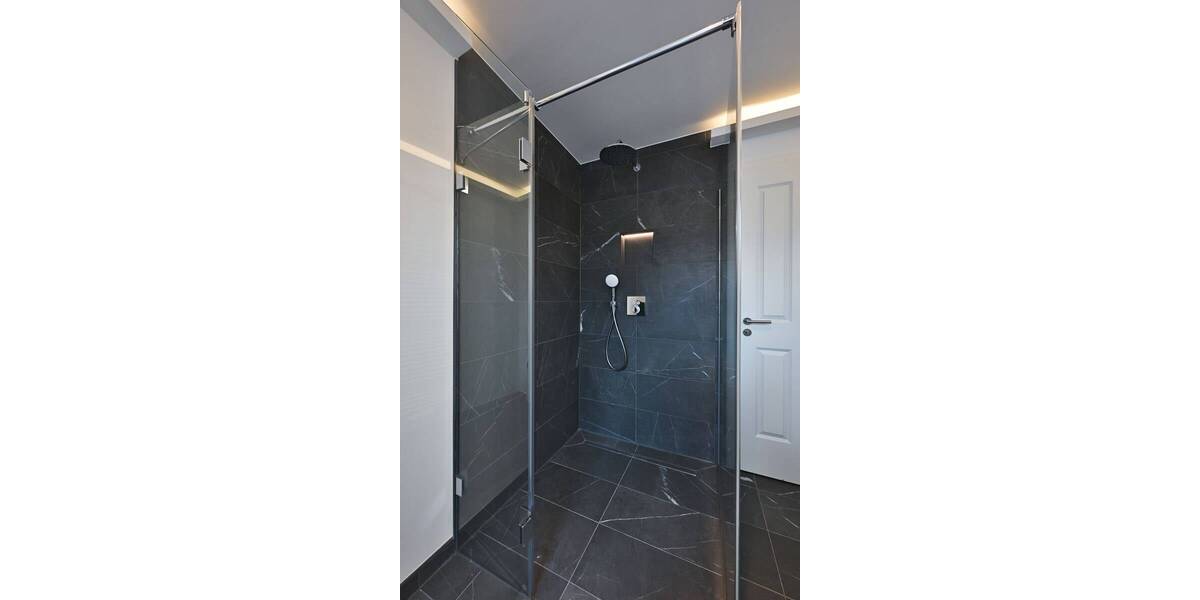 Etagenwohnung Leipzig Altlindenau - 3 Zimmer, 90 m&sup2;, 1.270&euro; | Angebot:26797192