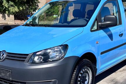 VW Caddy 102.500 km 9.690 &euro; Schkopau / OT Wallendorf 06258