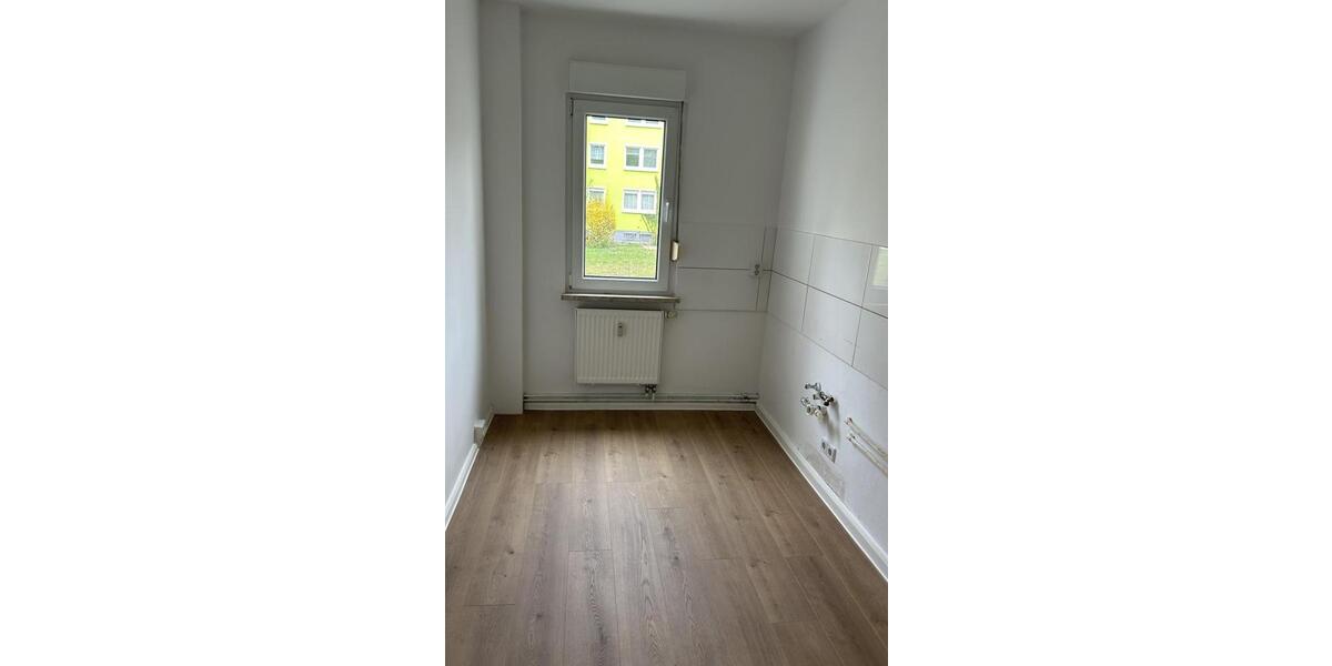 Erdgeschoßwohnung Bad Dürrenberg - 3 Zimmer, 61 m&sup2;, 351&euro; | Angebot:26058628