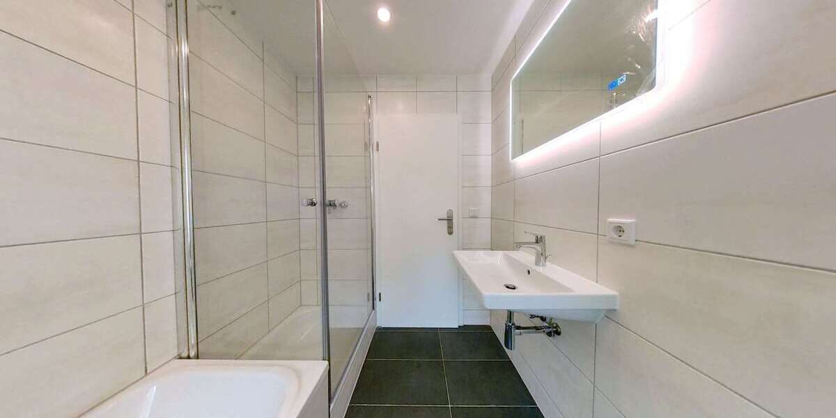 Wohnung zum Mieten in Zschernitz 900 € 95 m² 3.5 zimmer