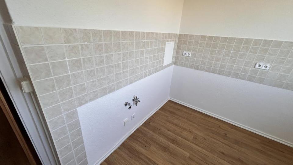 Etagenwohnung Grimma - 3 Zimmer, 62 m&sup2;, 410&euro; | Angebot:25872494