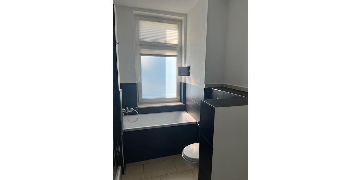 Etagenwohnung mit Balkon in ruhiger Wohngegend 4 zimmer