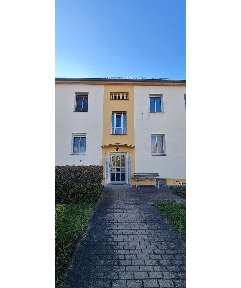 Wohnung zum Mieten in Böhlen 375 € 46.53 m²
