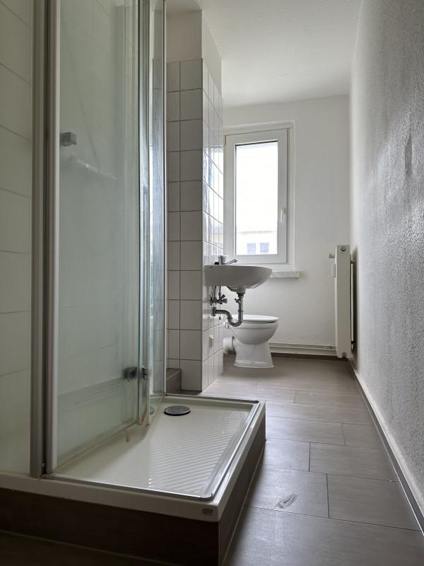 Erstbezug nach Komplettsanierung! Zentrumsnah. zimmer