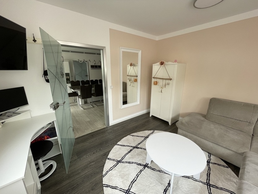 Traumhaftes Anwesen! modernes Wohnen und Arbeiten mit Pool, Einliegerwohnung, Werkstatt und mehr 5 zimmer