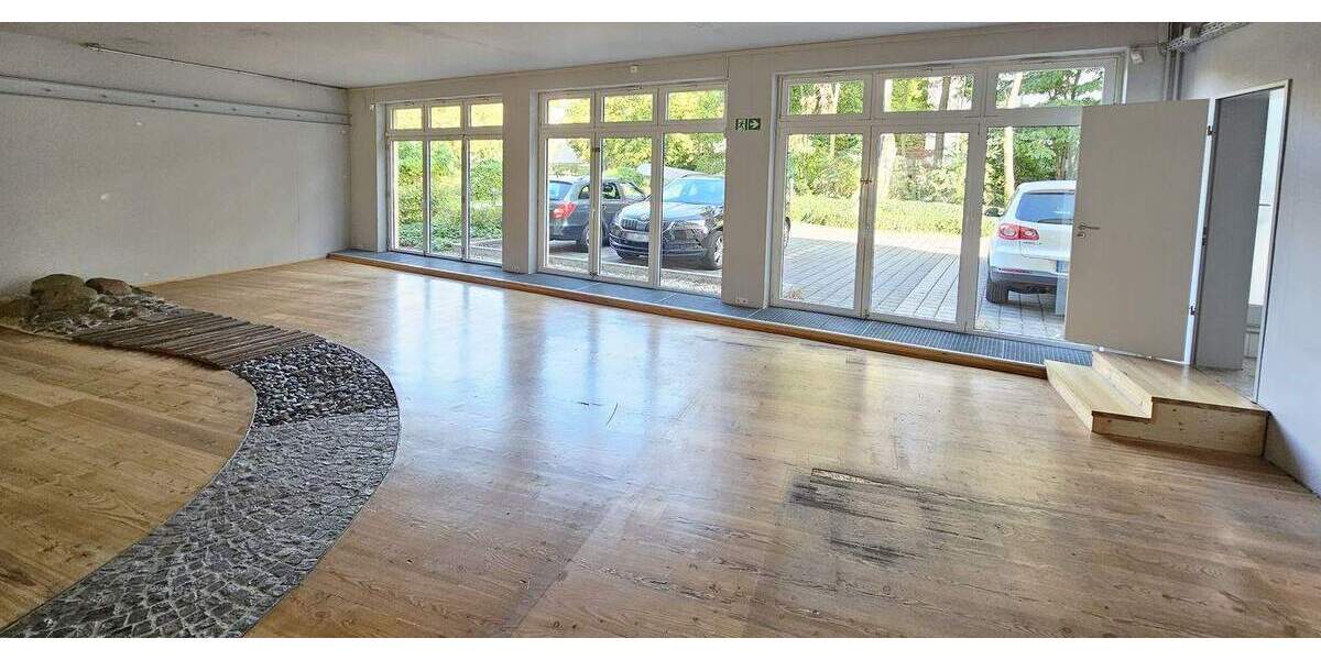 Große Ladenfläche direkt auf der beliebten 