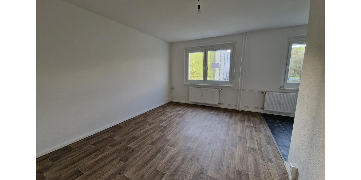 Ab 01.04.2026***Frisch renovierte 1-Zimmer-Wohnung mit Wannenbad! 1 zimmer