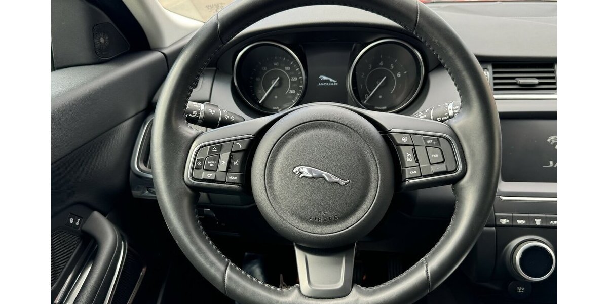 Jaguar E-Pace P250 AWD /LED//DAB/Sound/Spur/Kamera/Ahk 48.110 km 22.990 &euro; Leipzig 04347