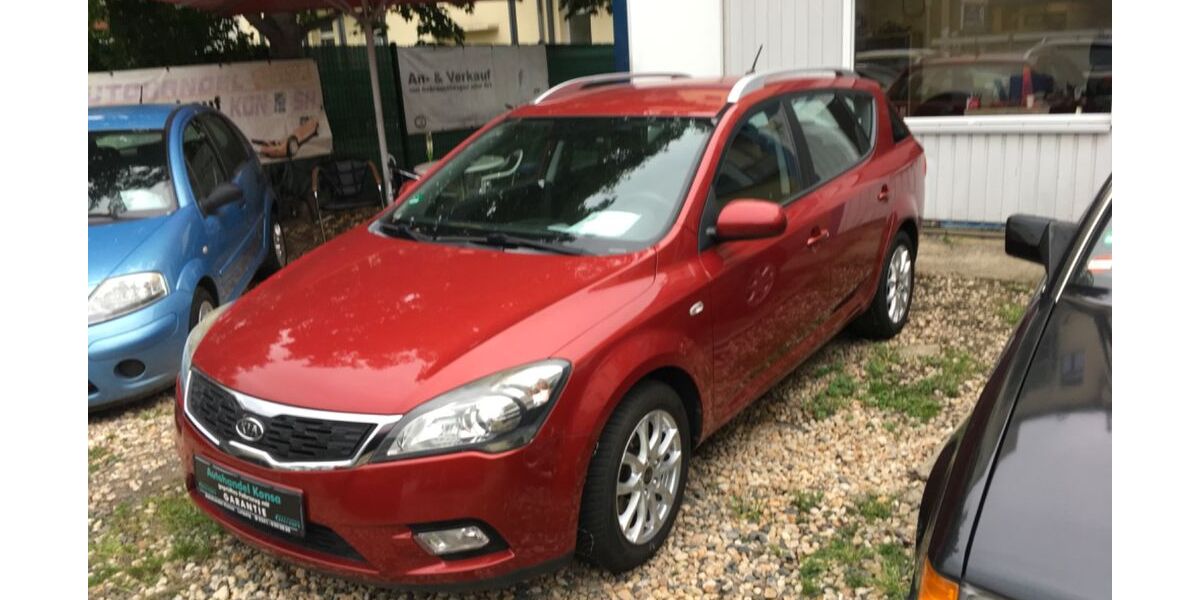 Kia ceed Sportswagon 111.400 km 5.499 &euro; leipzig 04155