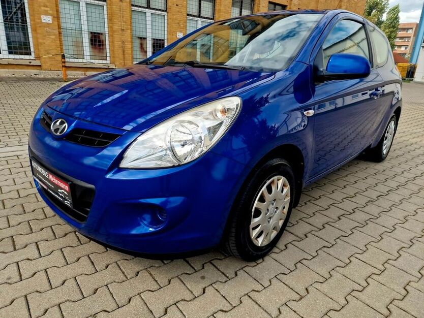 i20