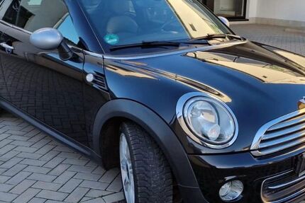 Mini Cooper Coupé 108.700 km 7.499 € Elsteraue 06729