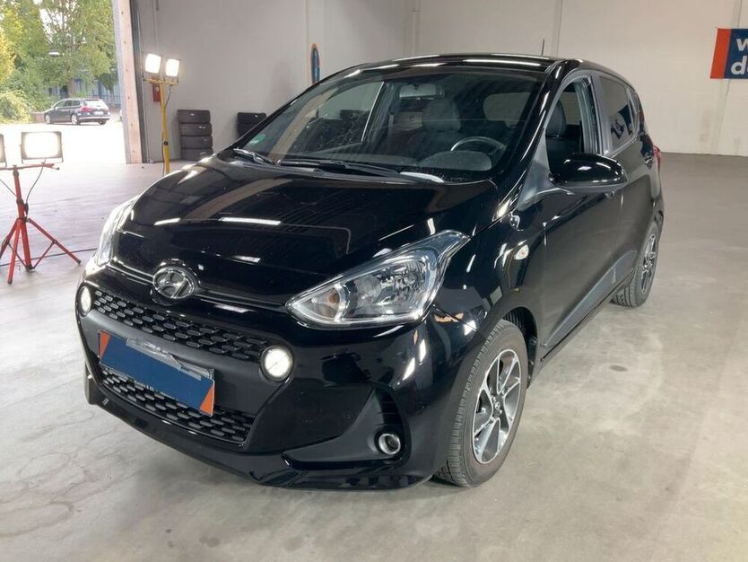 i10