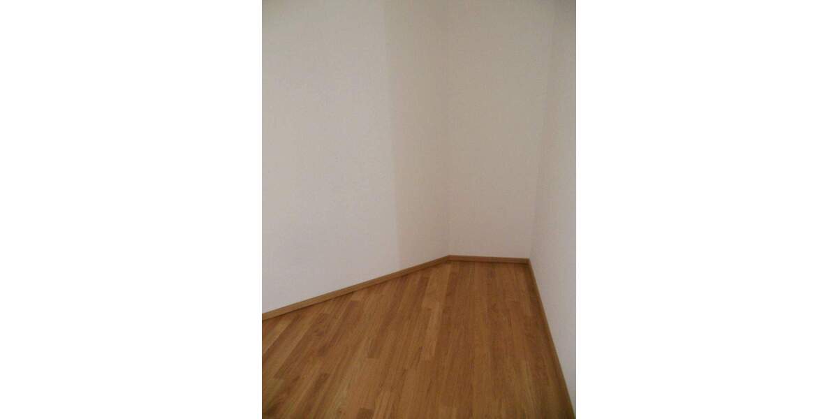 Etagenwohnung Leipzig Neustadt-Neuschönefeld - 2 Zimmer, 74 m&sup2;, 240.000&euro; | Angebot:25689037