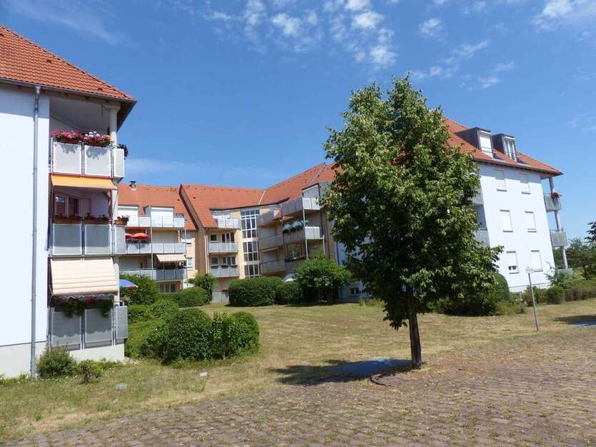 Wohnung zum Mieten in Schkeuditz 421 € 60.6 m²