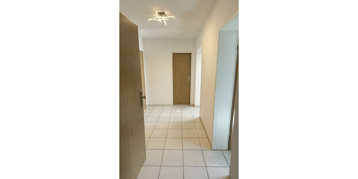 Etagenwohnung Groitzsch - 3 Zimmer, 66 m&sup2;, 115.000&euro; | Angebot:25682742