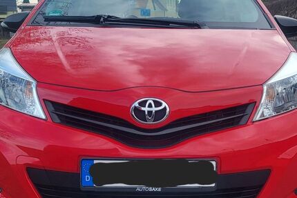 Toyota Yaris 113.000 km 5.800 &euro; Leuna OT Friedensdorf 06237