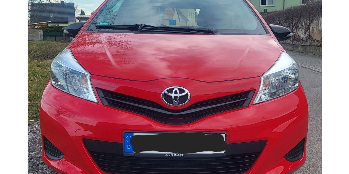 Toyota Yaris 113.000 km 5.800 &euro; Leuna OT Friedensdorf 06237